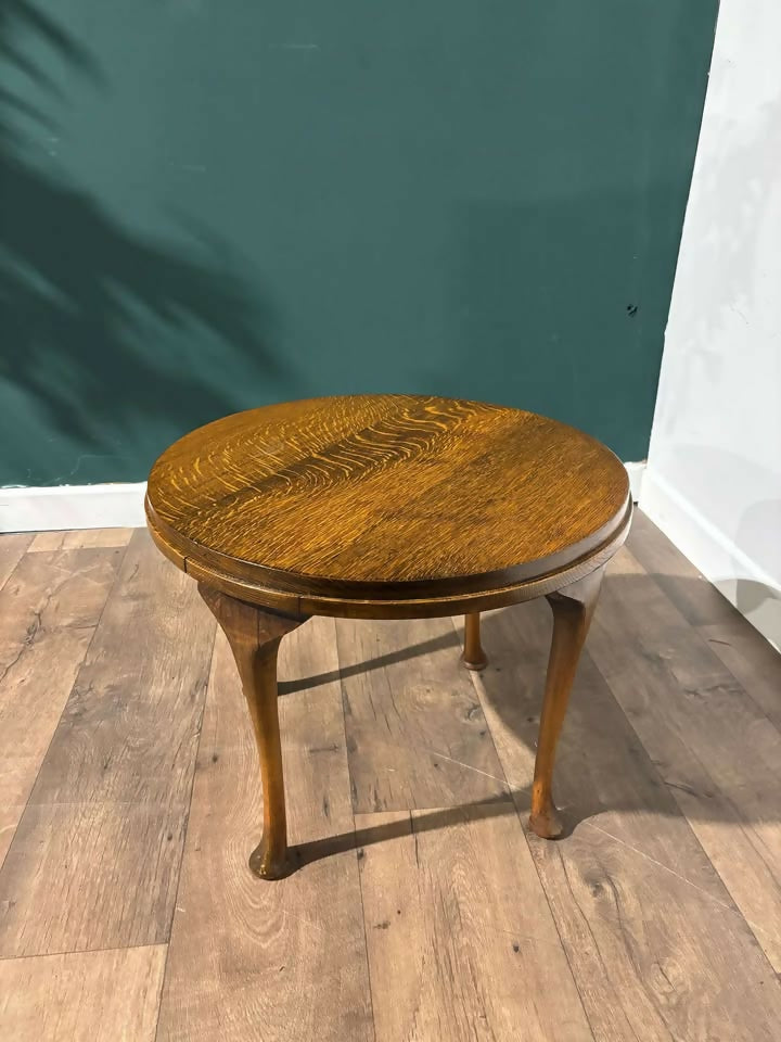 Vintage Oak Circular Side Table On Cabriole Supports77