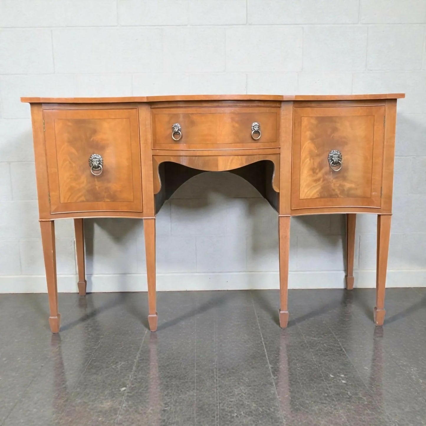 Vintage style Serpentine Sideboard cabinet