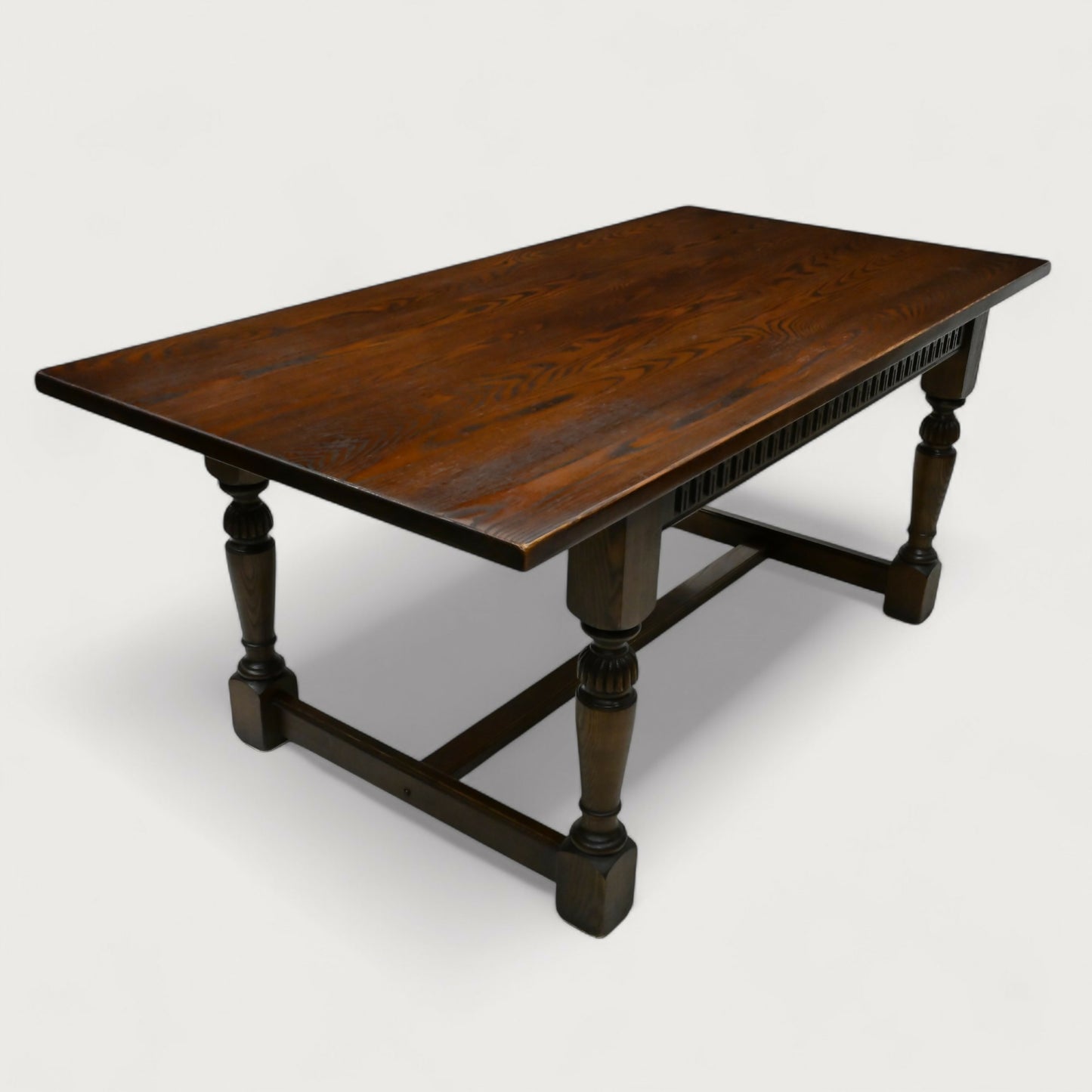 Old Charm Exeter Solid Oak Dining Table Tudor Brown VGC Seats 8 FREE UK Delivery. SBR10334/1504E