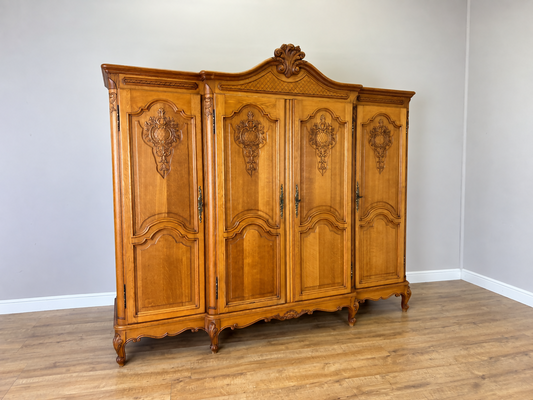 Wardrobe Vintage French Louis XVI Style Oak Four Door Carved Armoire LOT 6516