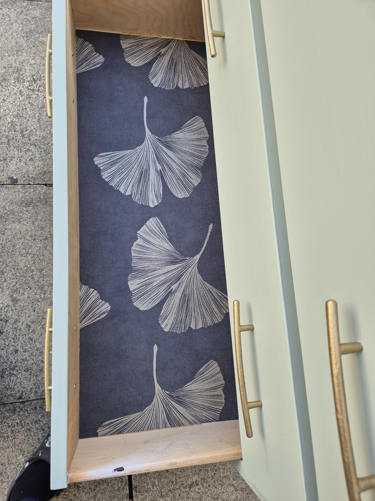 Contemporary Chest of drawers