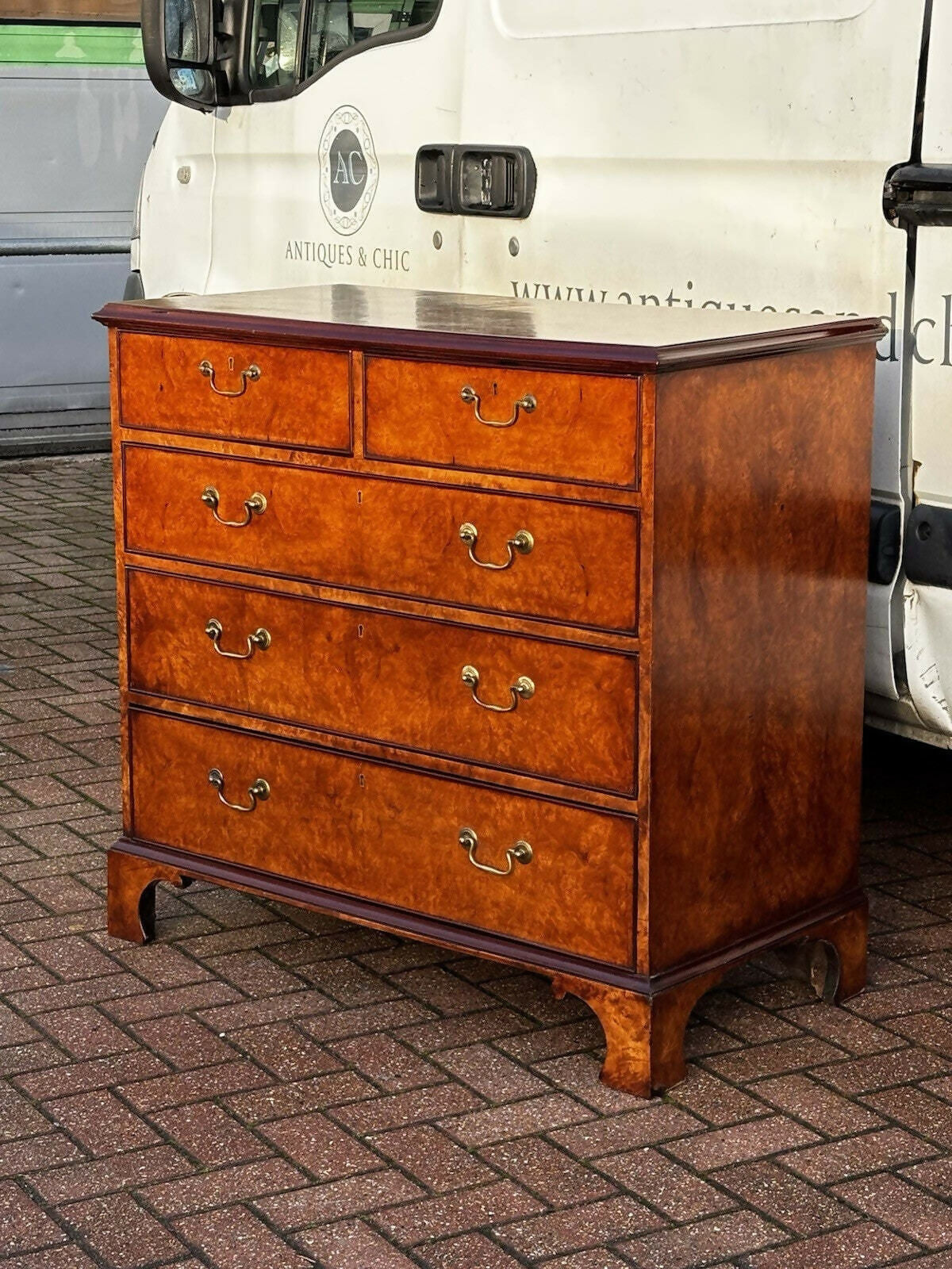 Georgian Walnut Vintage Chest Of Drawers.