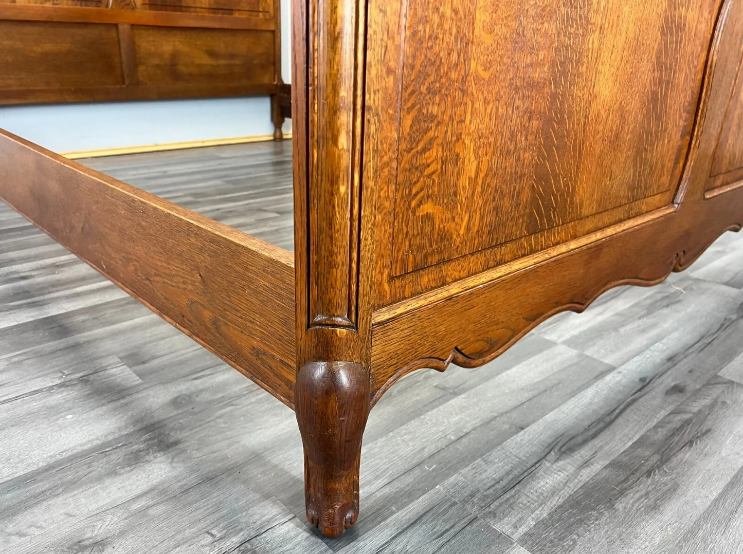 Bed Vintage French Louis XVI Oak Double Bed Frame Carved Headboard LOT 3788