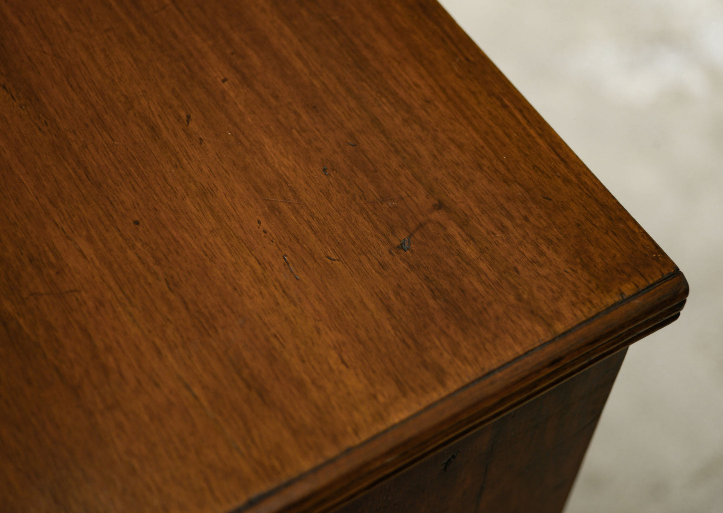 Small Georgian Mahogany Chest of Drawers with Bracket Feet