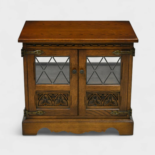 Old Charm TV Stand Video Cabinet Light Oak Model 2440 FREE Nationwide Delivery. SBR10867/2708E