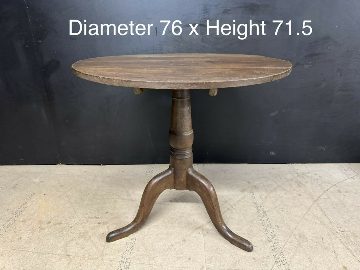 Georgian Oak Tilt Top Table