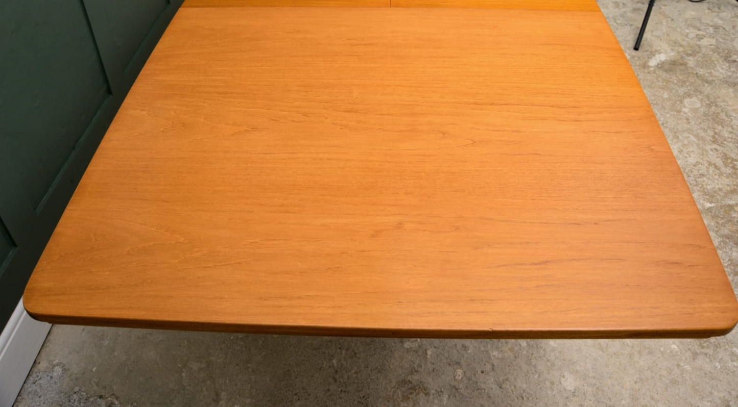 McIntosh T3 Extending Teak Dining Table - 7.7 Foot