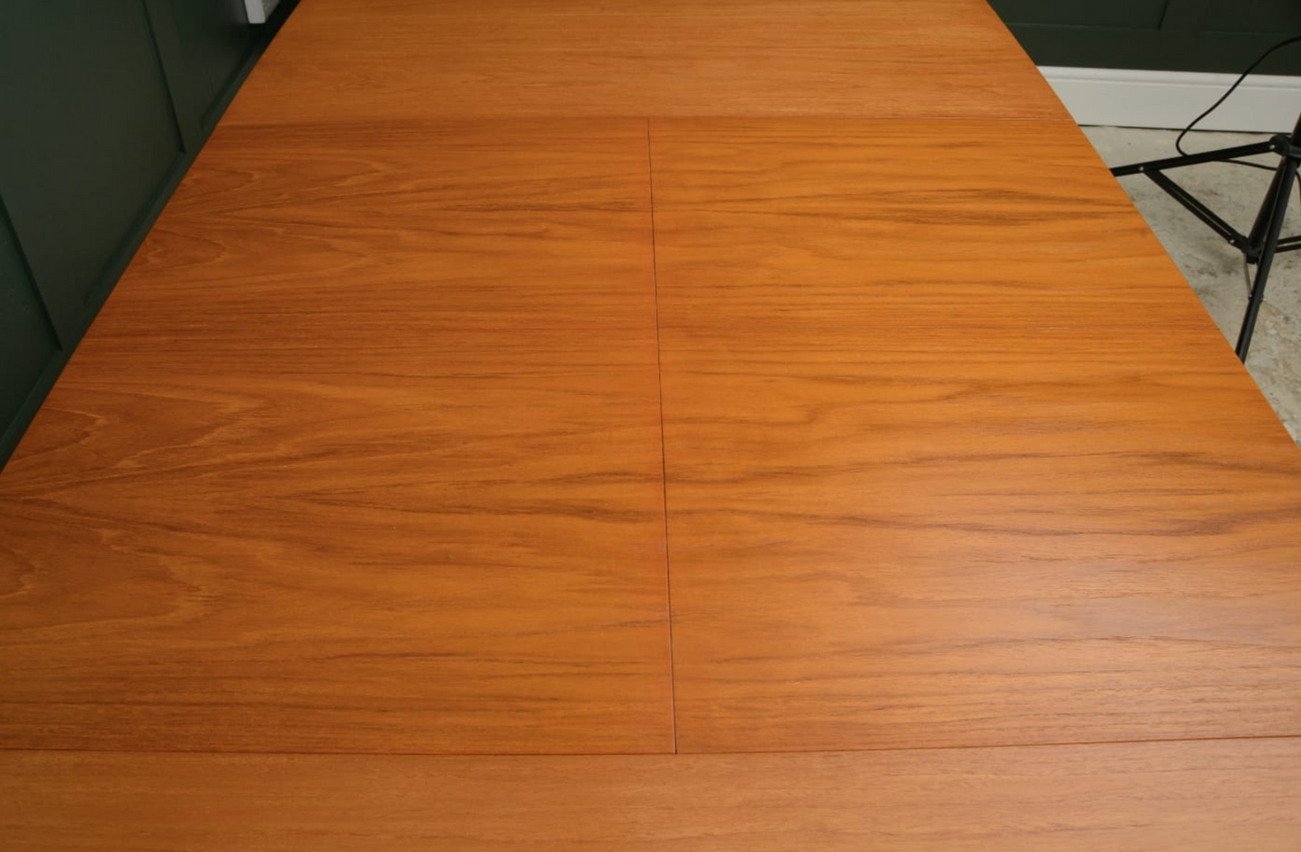 McIntosh T3 Extending Teak Dining Table - 7.7 Foot