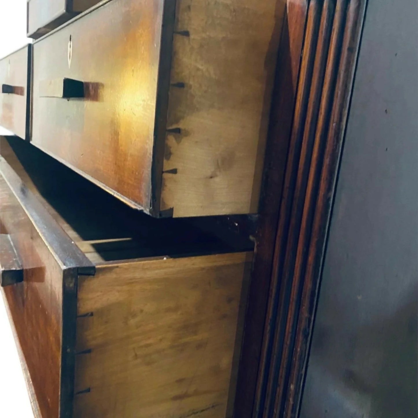 Antique Mahogany Chest of Drawers with Secret Compartment (c.19th Century)