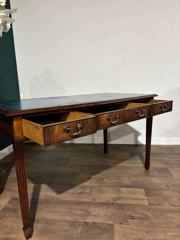 Vintage Mahogany Writing Desk5