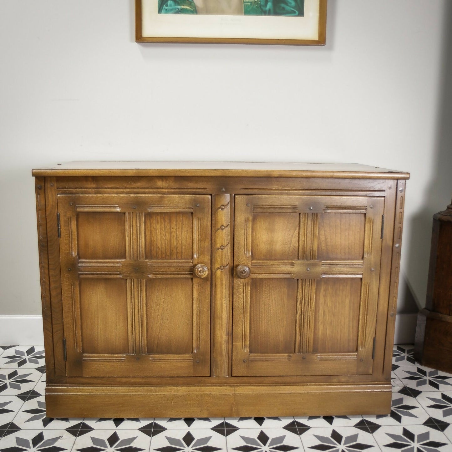 Vintage Ercol Elm Small Cabinet Sideboard TV Unit in Golden Dawn