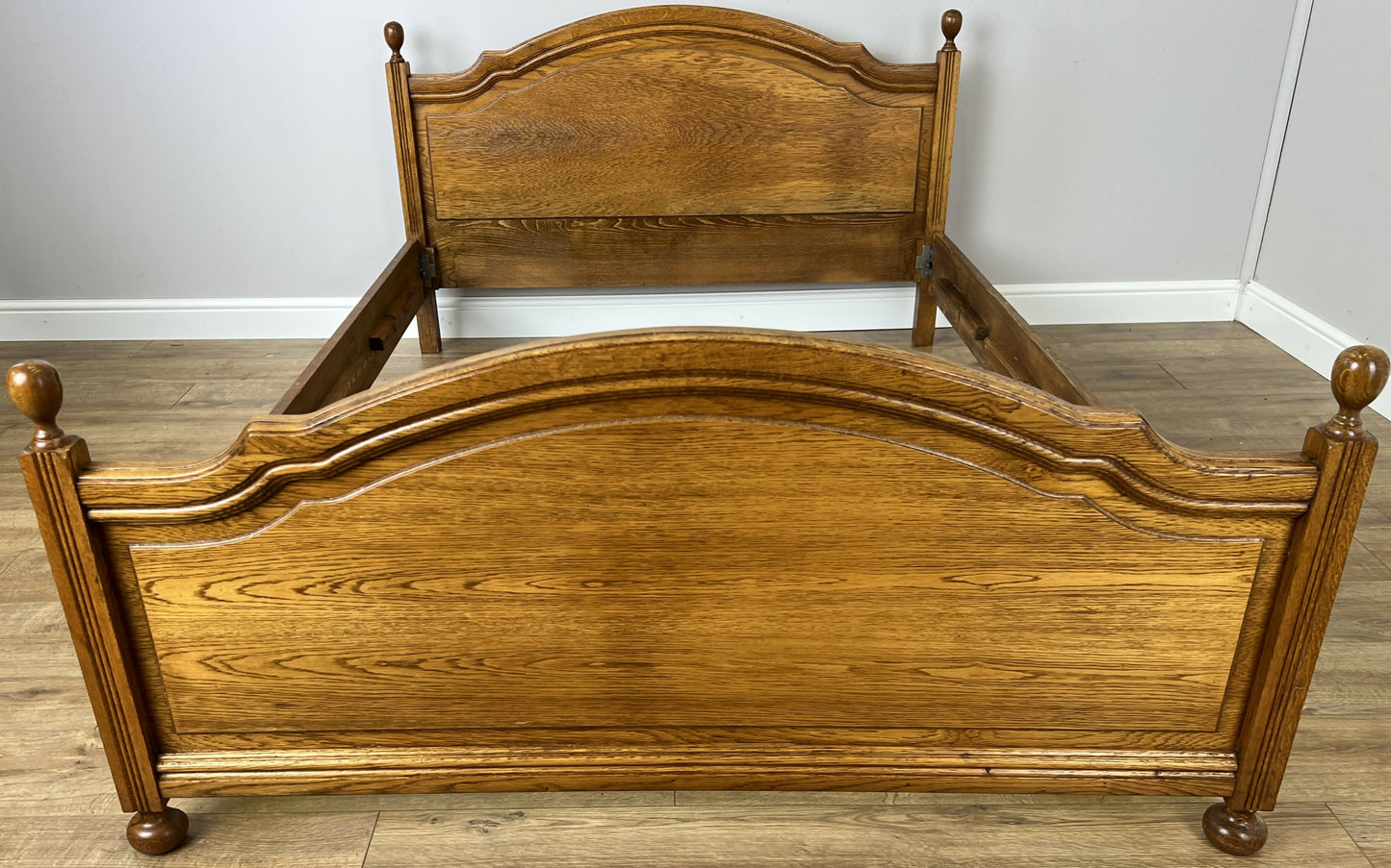 Bed Vintage French Style Double Bed Frame Carved Headboard LOT 6390