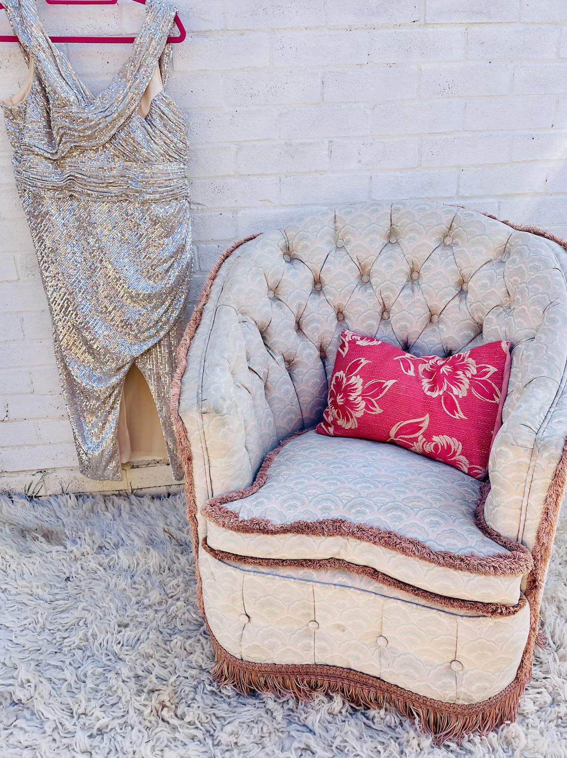 Stunning Vintage Hollywood Revival Scalloped Armchair In Pink And Blue