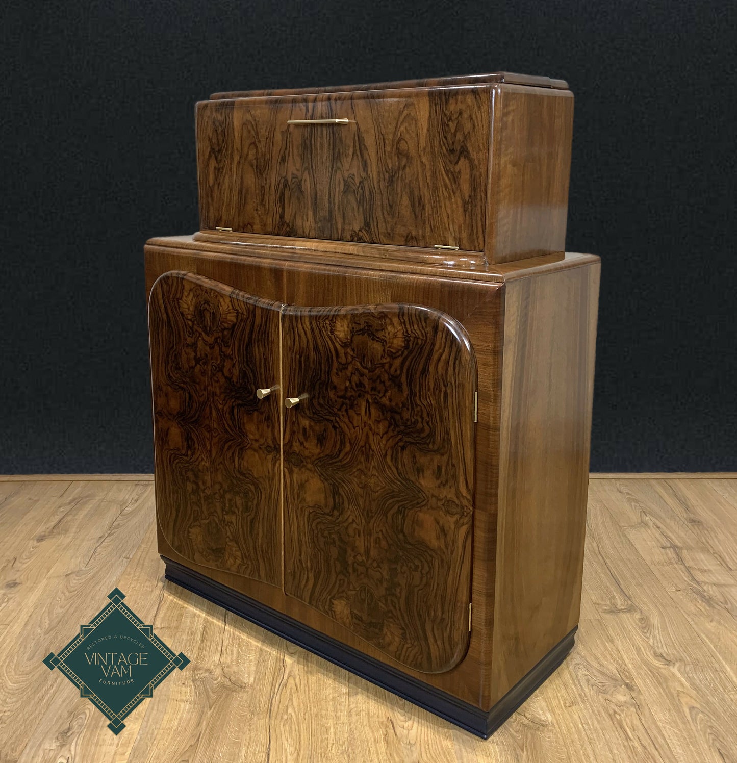 Art deco drinks cocktail cabinet