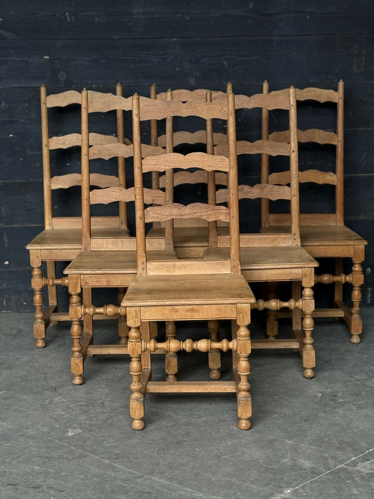 Set 6 Oak Farmhouse Dining Table