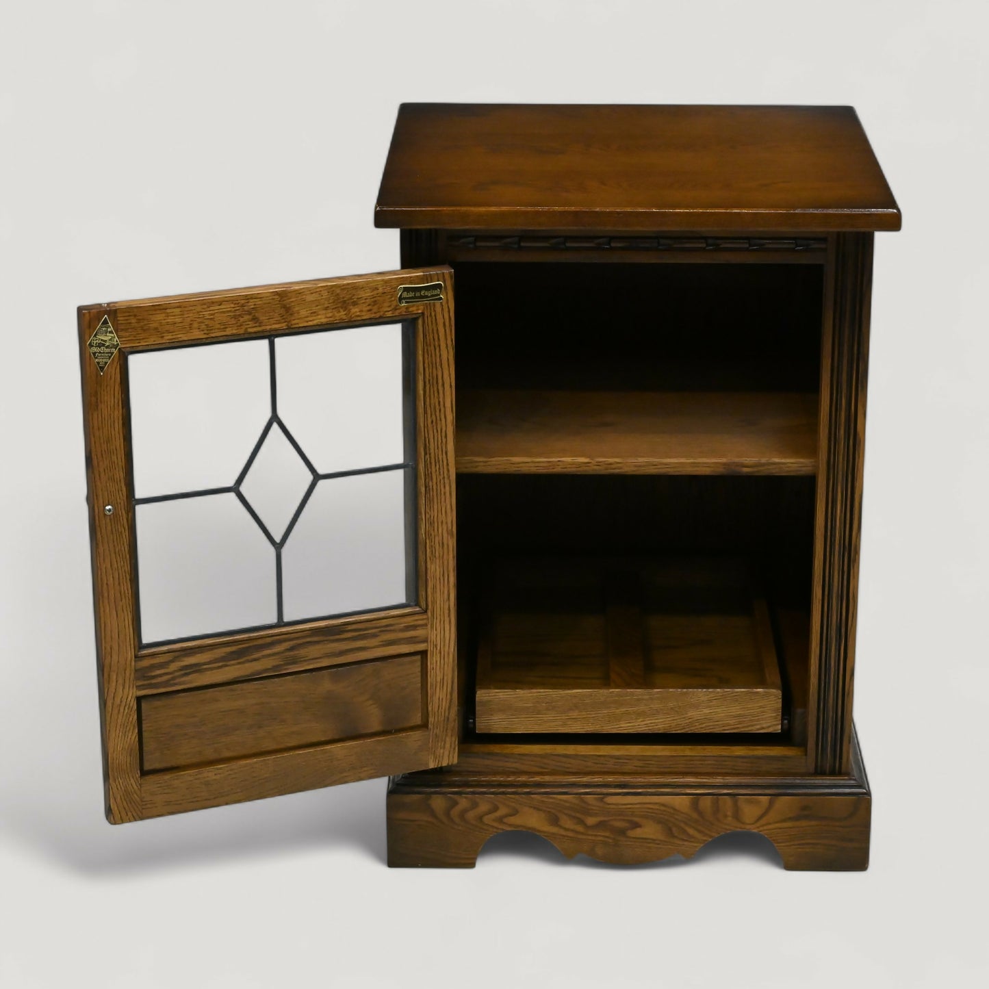 Old Charm Hi Fi Cabinet 1 Adjustable Shelf Light Oak FREE UK Delivery*. SBR10956/1809E