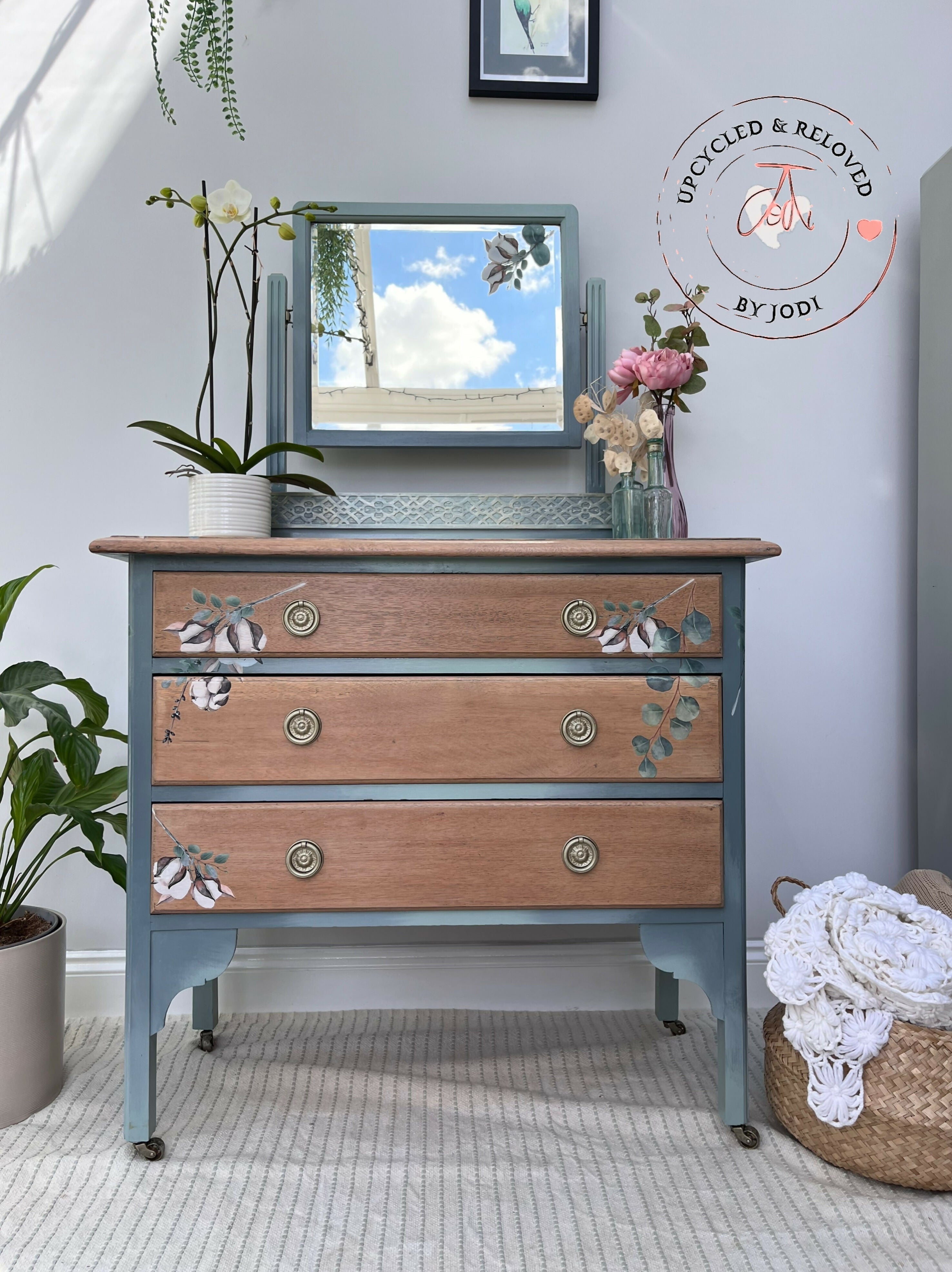 Chest of drawers and dressing table best sale