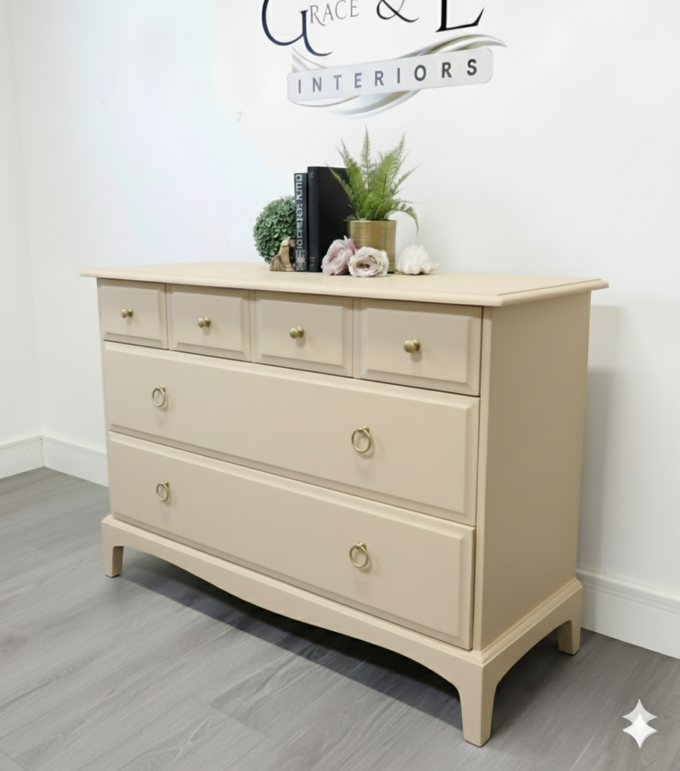 Stag minstrel chest of drawers in beige
