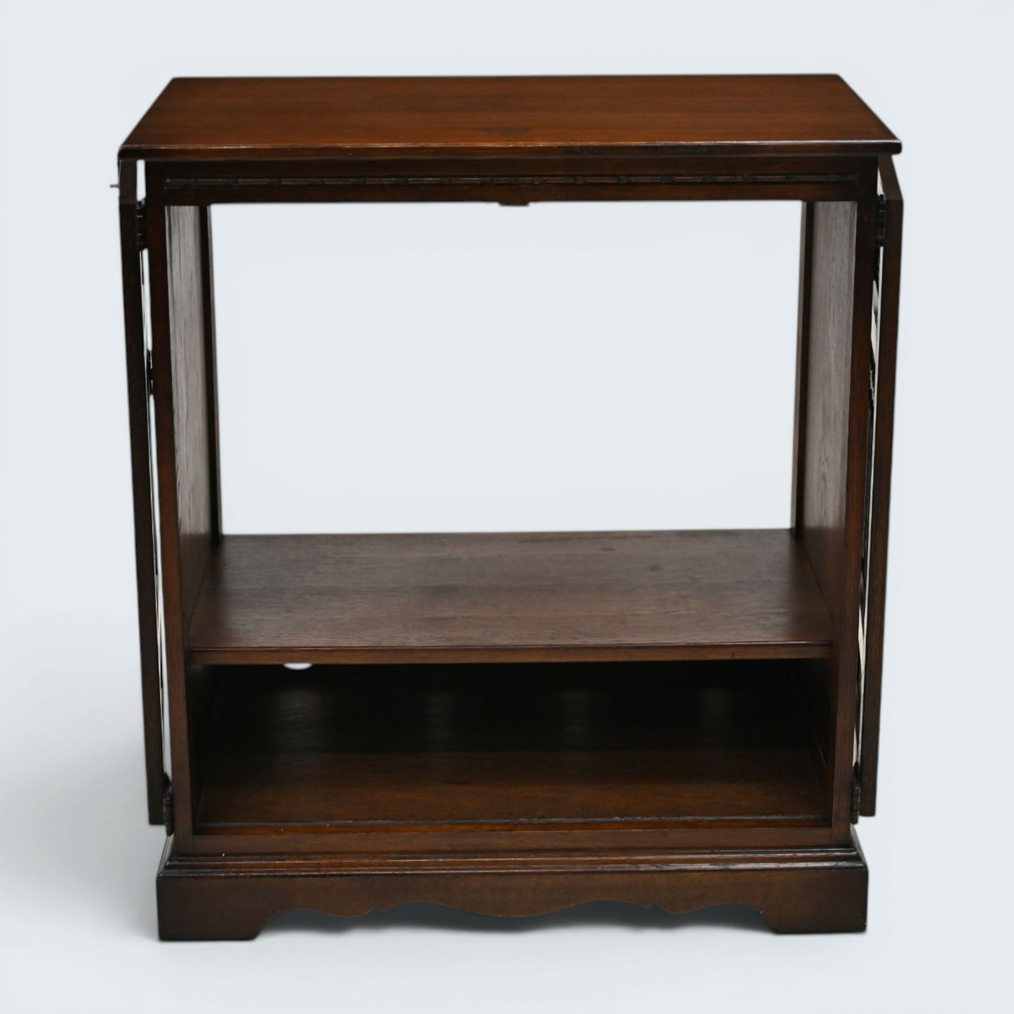 Old Charm Oak TV Video Cabinet Cupboard Light Oak Model 2053 FREE UK Delivery