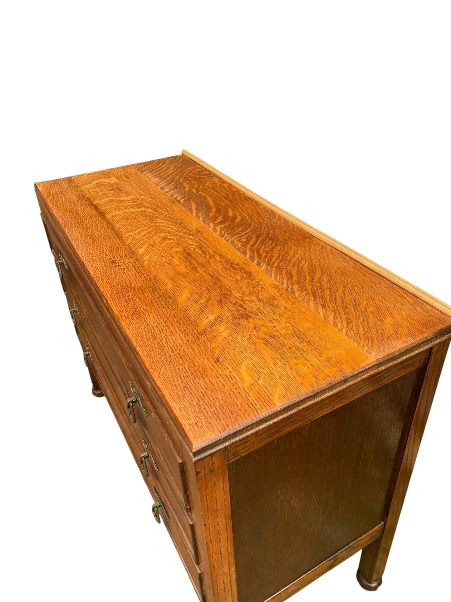 Art Deco period Oak chest of drawers.
