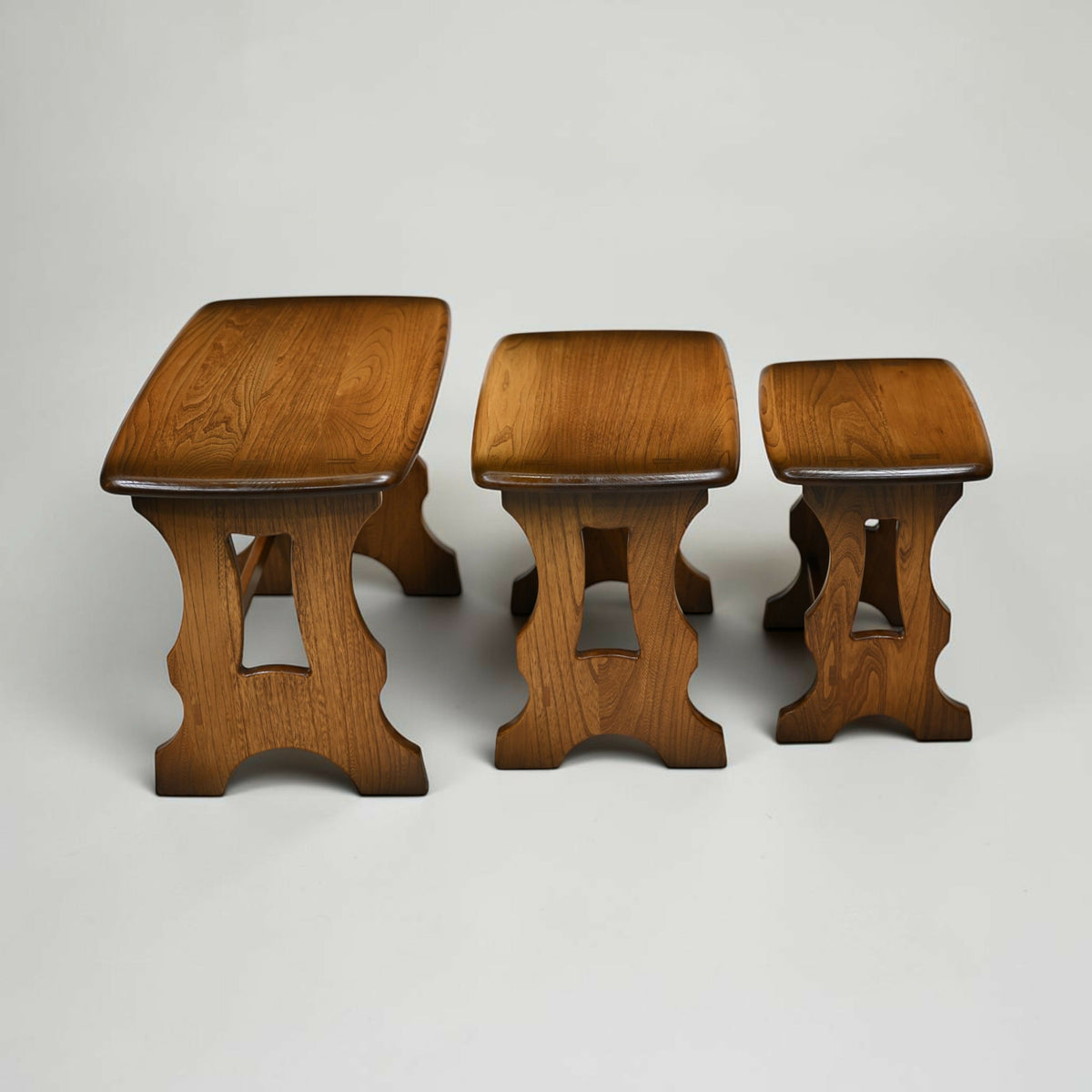 Ercol Nest Of Tables Golden Dawn Finish Vintage Ercol's Badge Elm FREE Delivery*