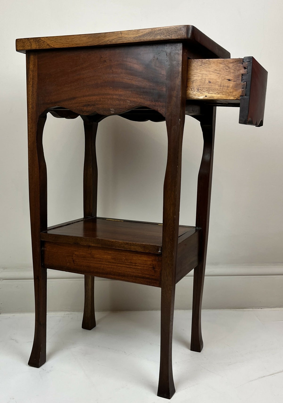 Pair Antique Edwardian Mahogany Bedside Tables Nightstands Cabinets c1900