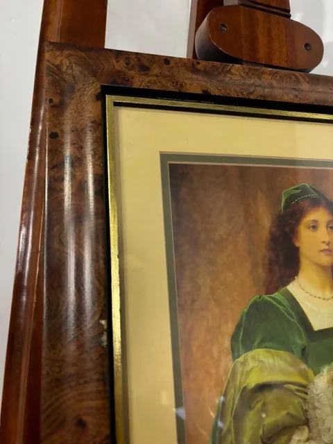 Classical Lady in Green – Decorative Framed Portrait Print