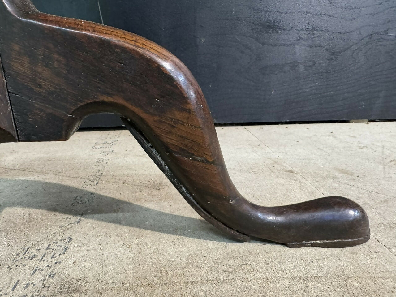 Georgian Oak Tilt Top Table