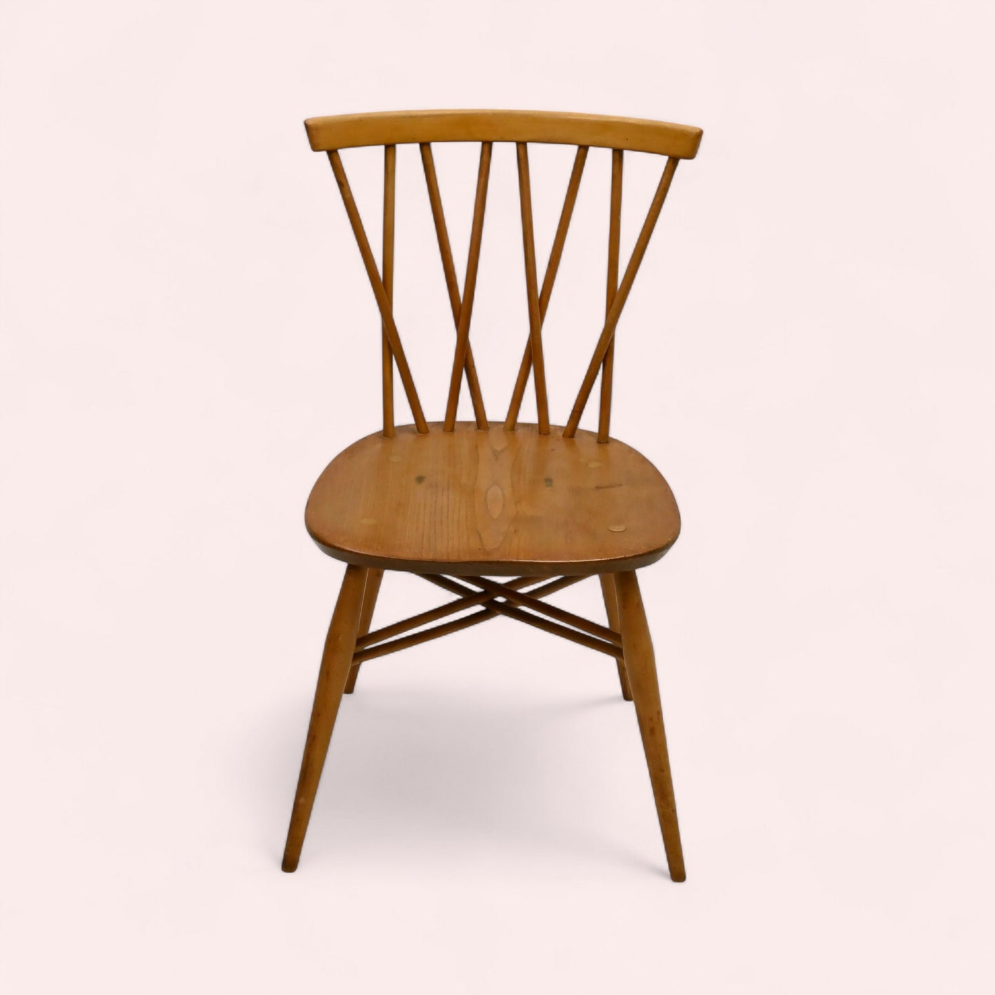 4 Ercol Windsor Candlestick Spindle Back Dining Chairs Model 376 FREE Delivery*. SBR10422/0605E