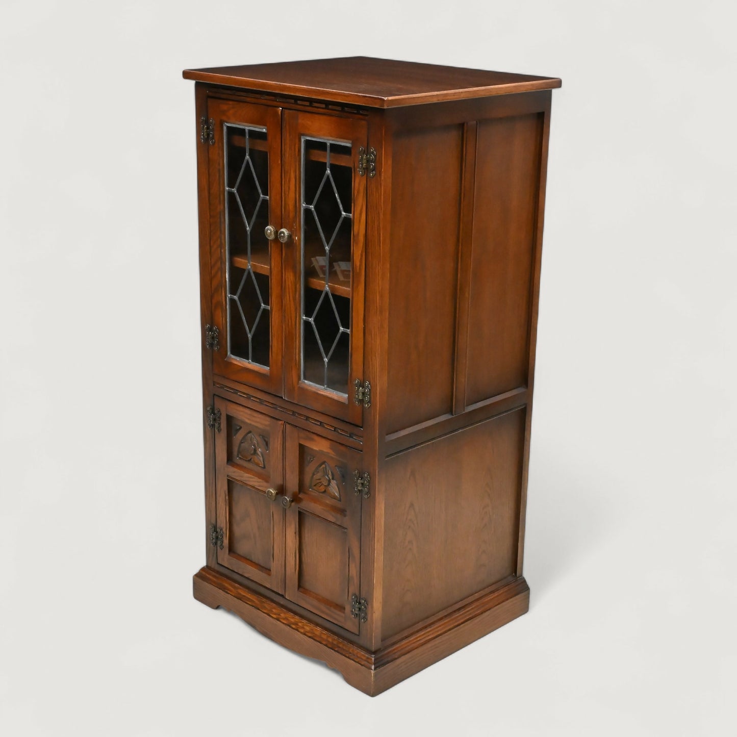 Old Charm Hi Fi/Record Cabinet 2 Adjustable Shelves Tudor Brown FREE UK Delivery. SBR10875/2908E