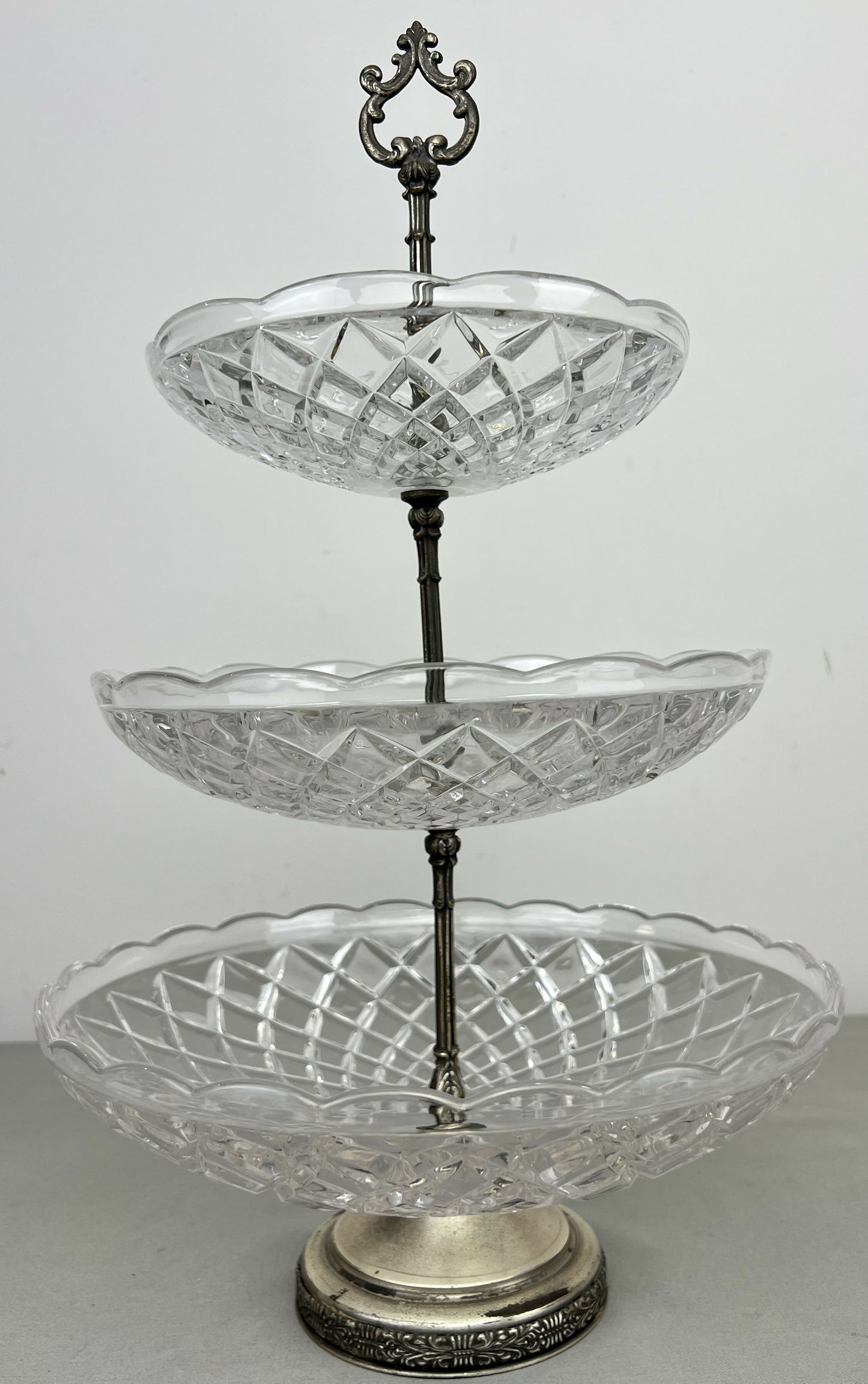Bomboniere Vintage French Crystal Cut Three Tier Serving Cake Stand LOT 6439