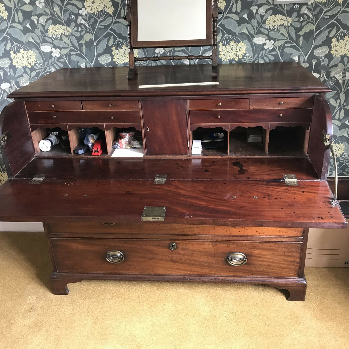 Georgian Sectretaire Chest of Drawers - mahogany 18th century