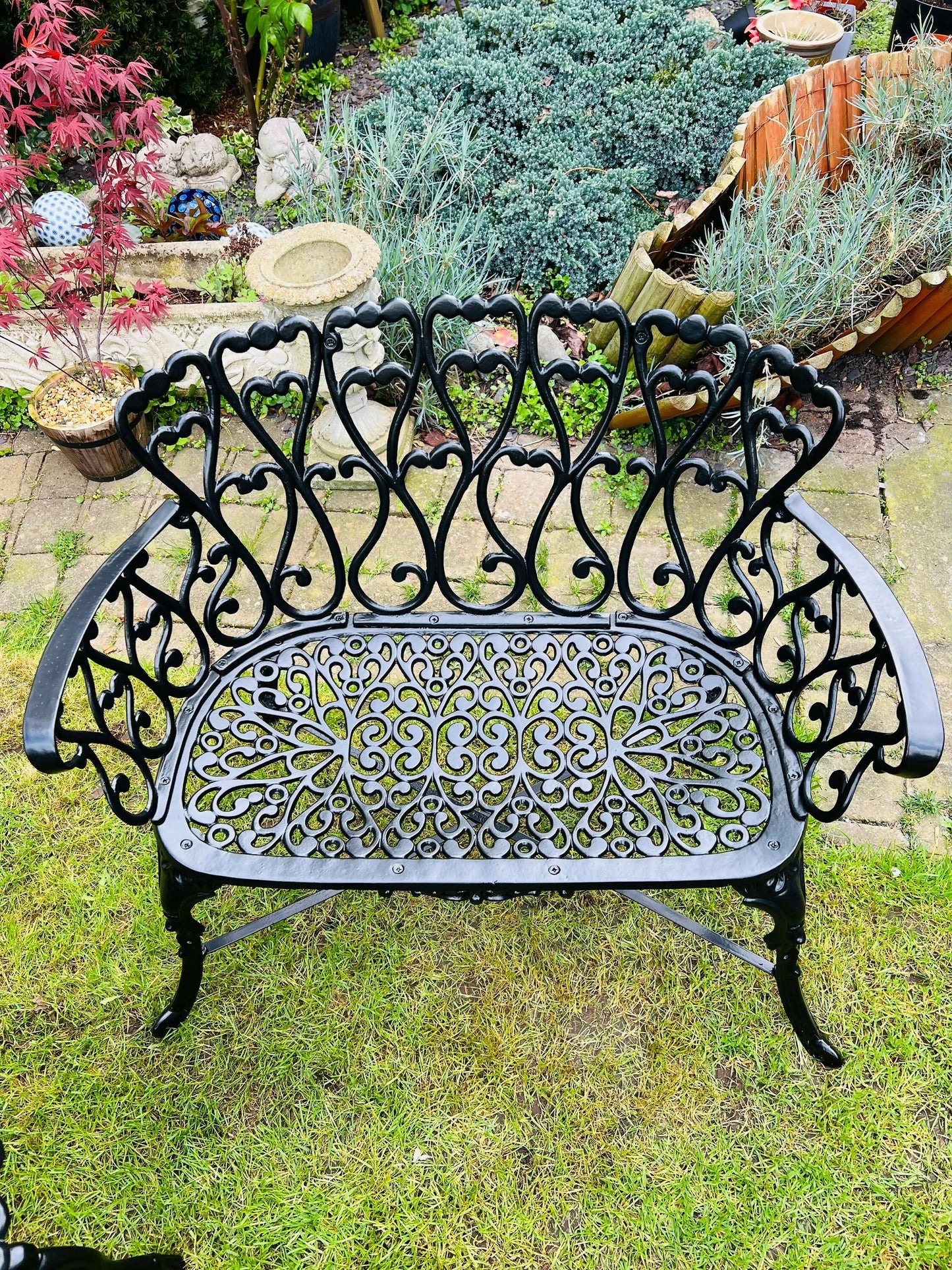 Black Vintage Love Seat Patio Set finished in Black