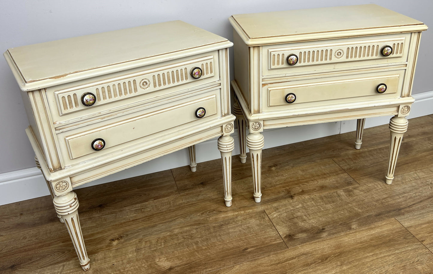 Pair of Bedside Tables Vintage French Shabby Chic Nightstands Cabinets LOT 6228