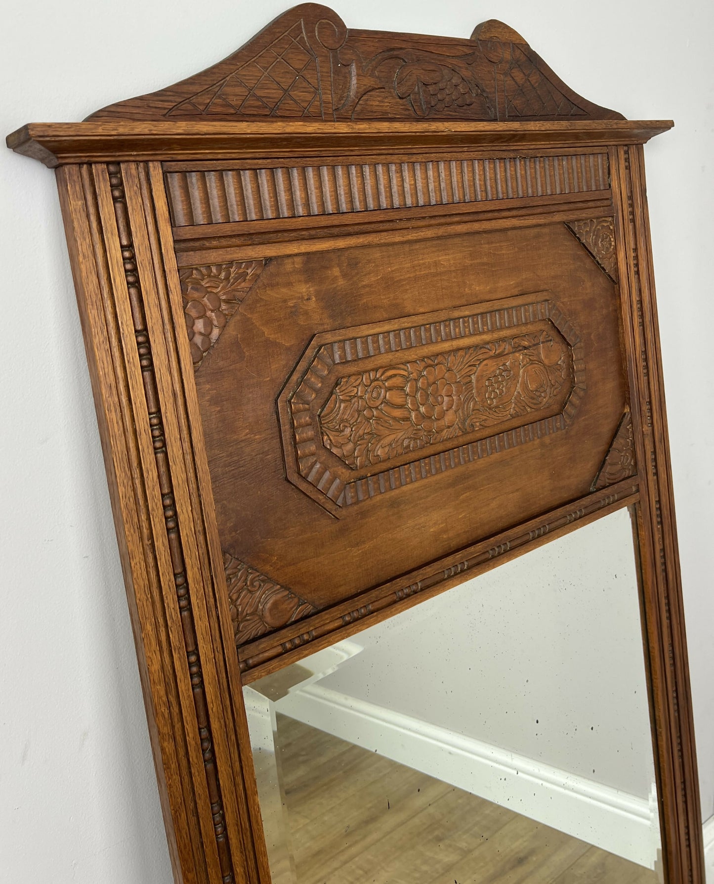 Mirror Antique French Style Oak Carved Decorative Frame Wall Mirror LOT 6276