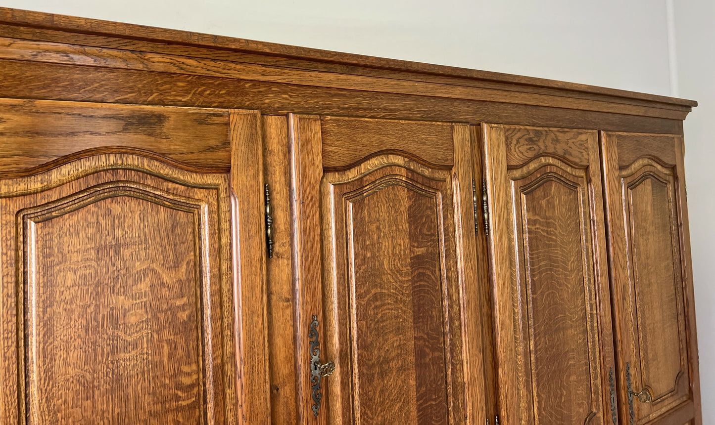 Wardrobe Vintage French Style Five Door Oak Carved Armoire Cabinet LOT 6129