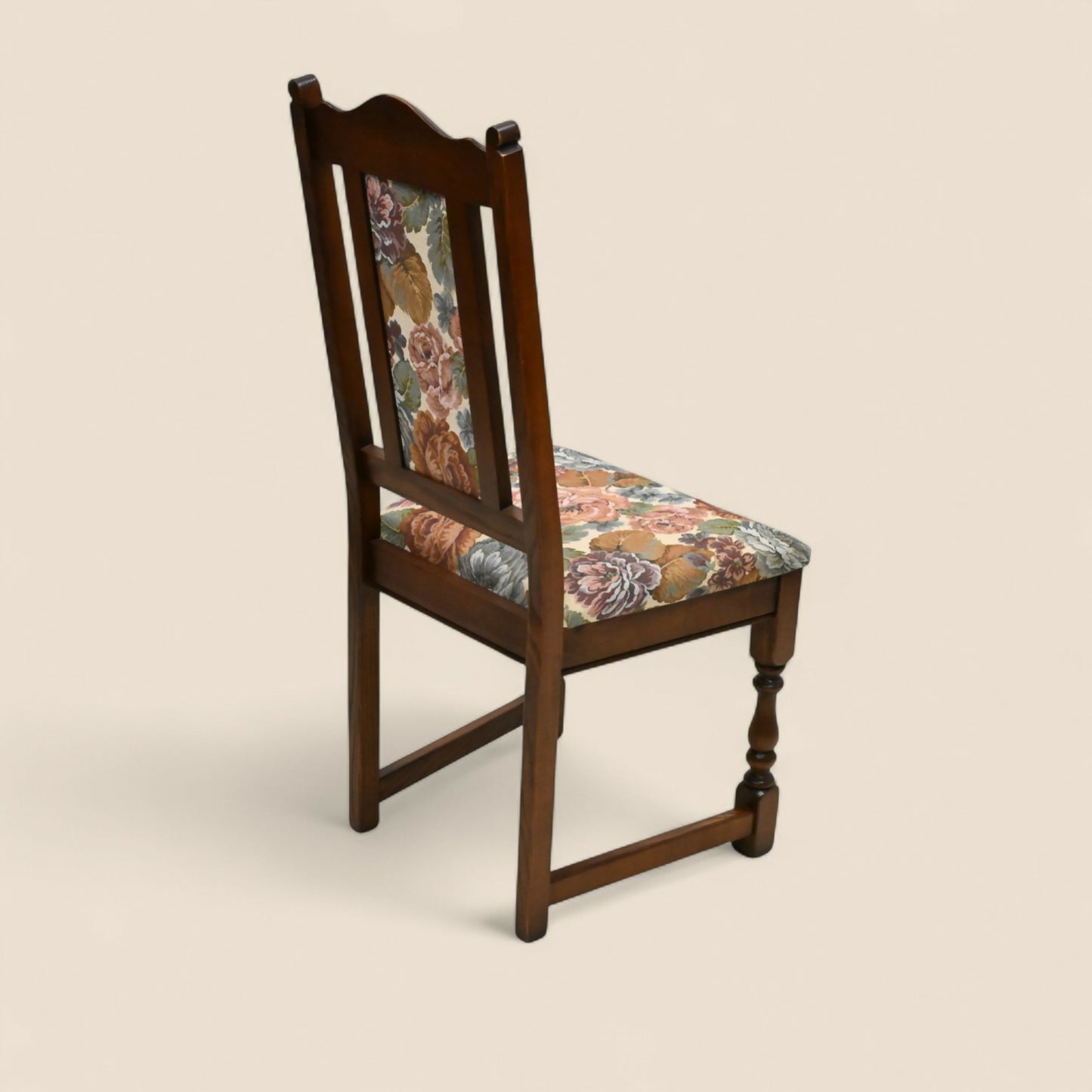 6 Old Charm Dining Chairs Upholstered Tudor Brown Frames FREE UK Delivery*. SBR10636/2606E