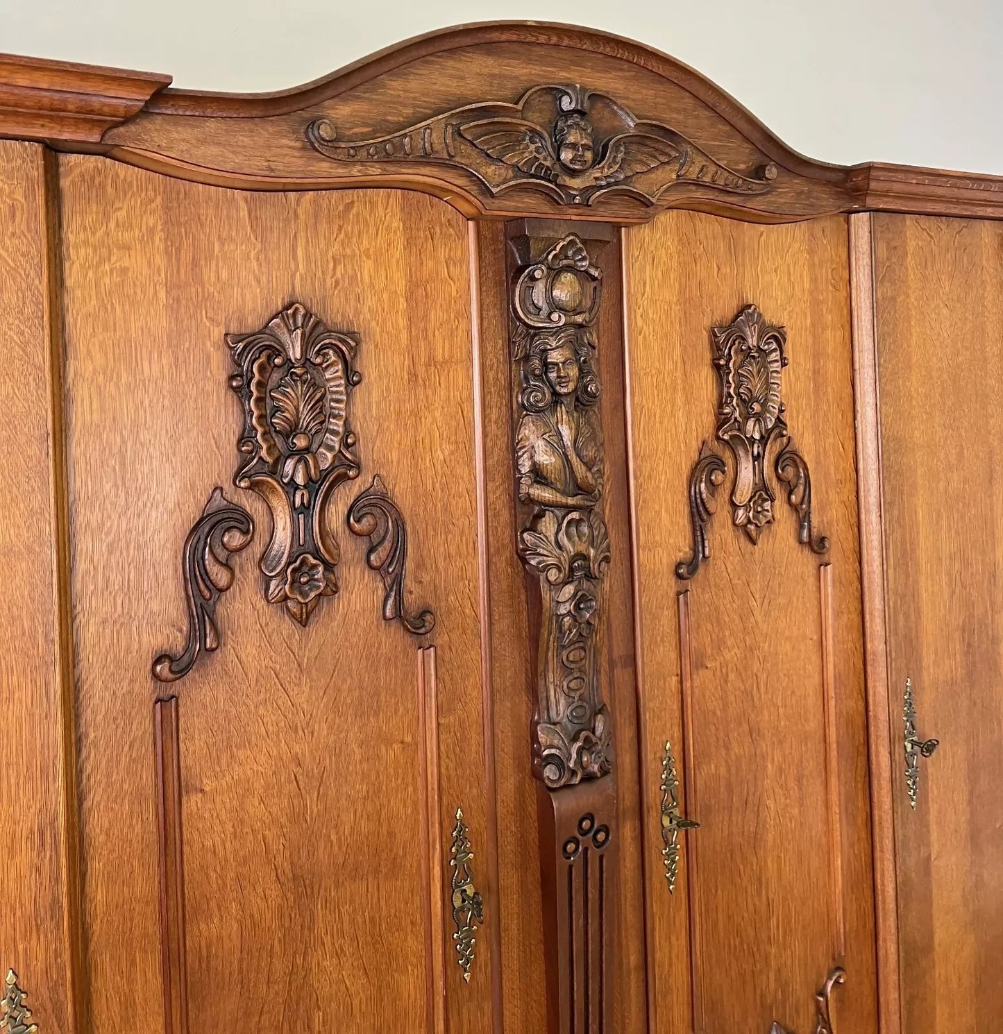Wardrobe Vintage French Style Four Door Carved Armoire Cabinet LOT 6147