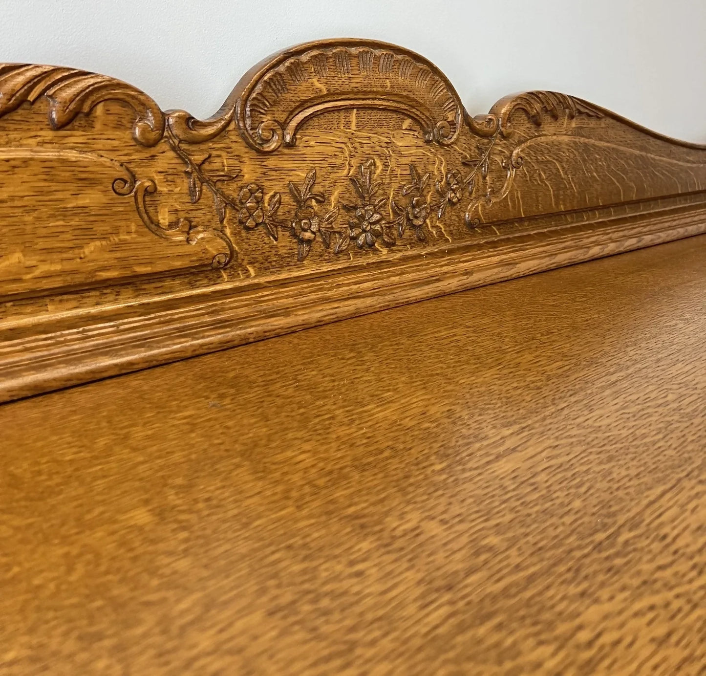 Sideboard Vintage French Louis XVI Style Oak Carved 4 Drawers Cabinet LOT 4075