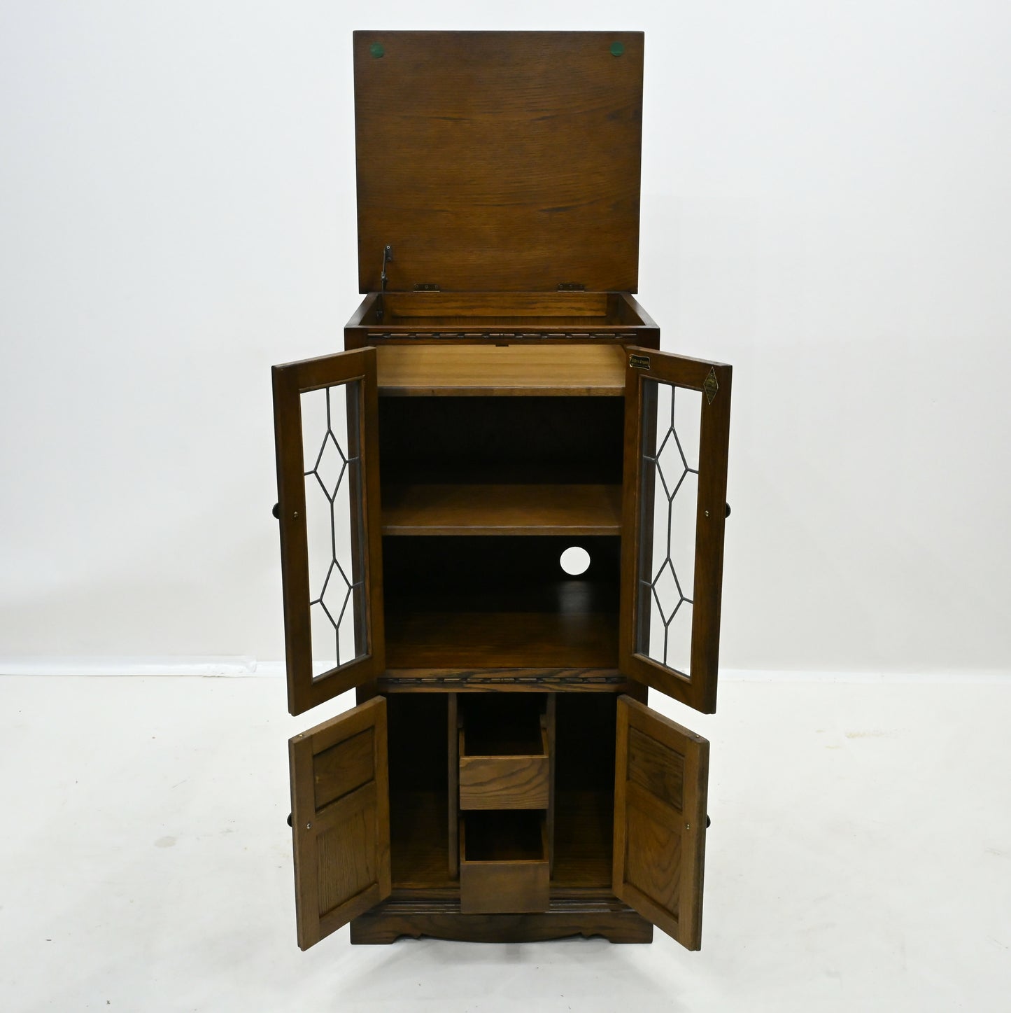 Old Charm Hi Fi/Record Cabinet 2 Adjustable Shelves Light Oak FREE UK Delivery*. SBR10189/1203E