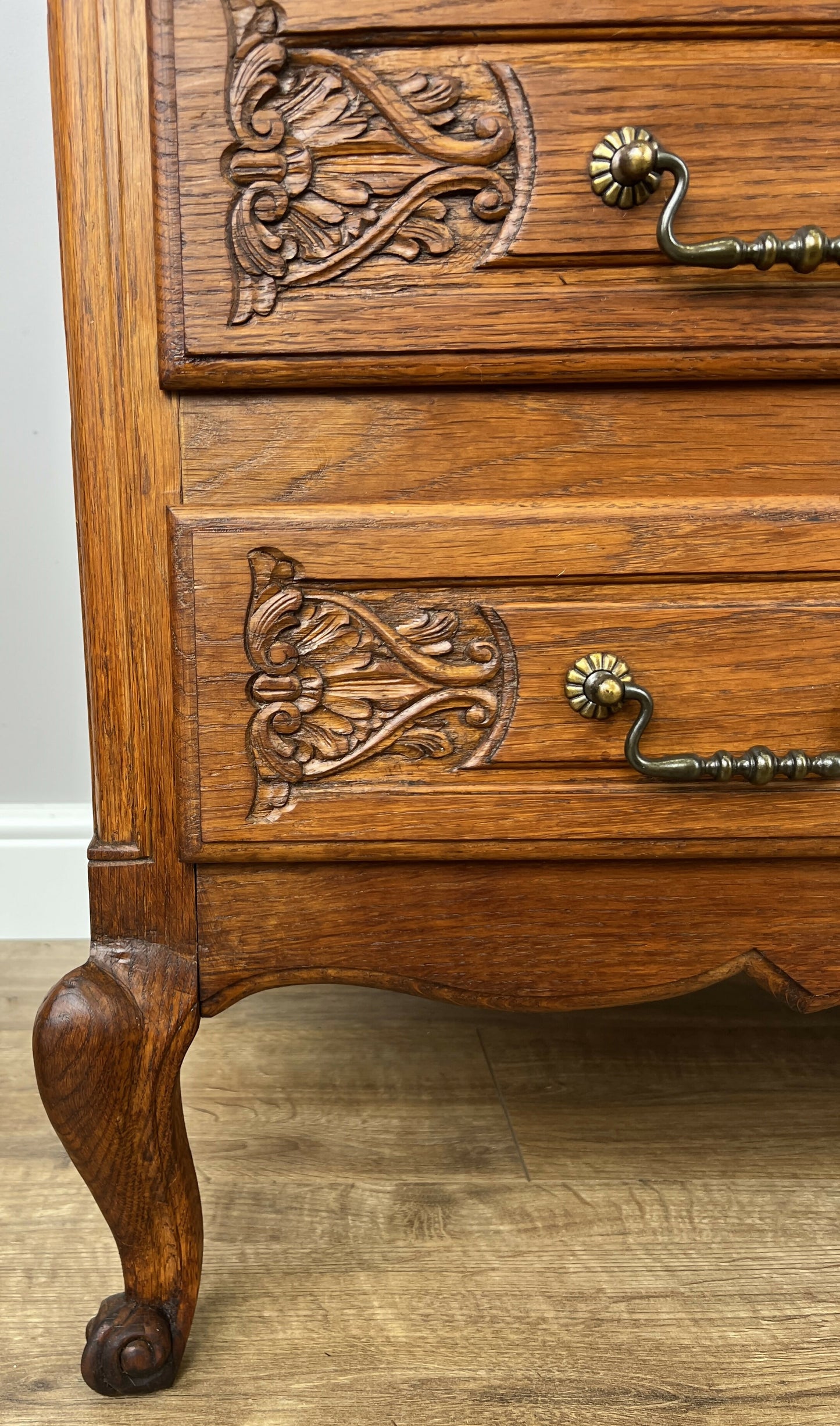 Chest of Drawers Vintage French Louis Oak 3 Drawers Carved Cabinet LOT 6253