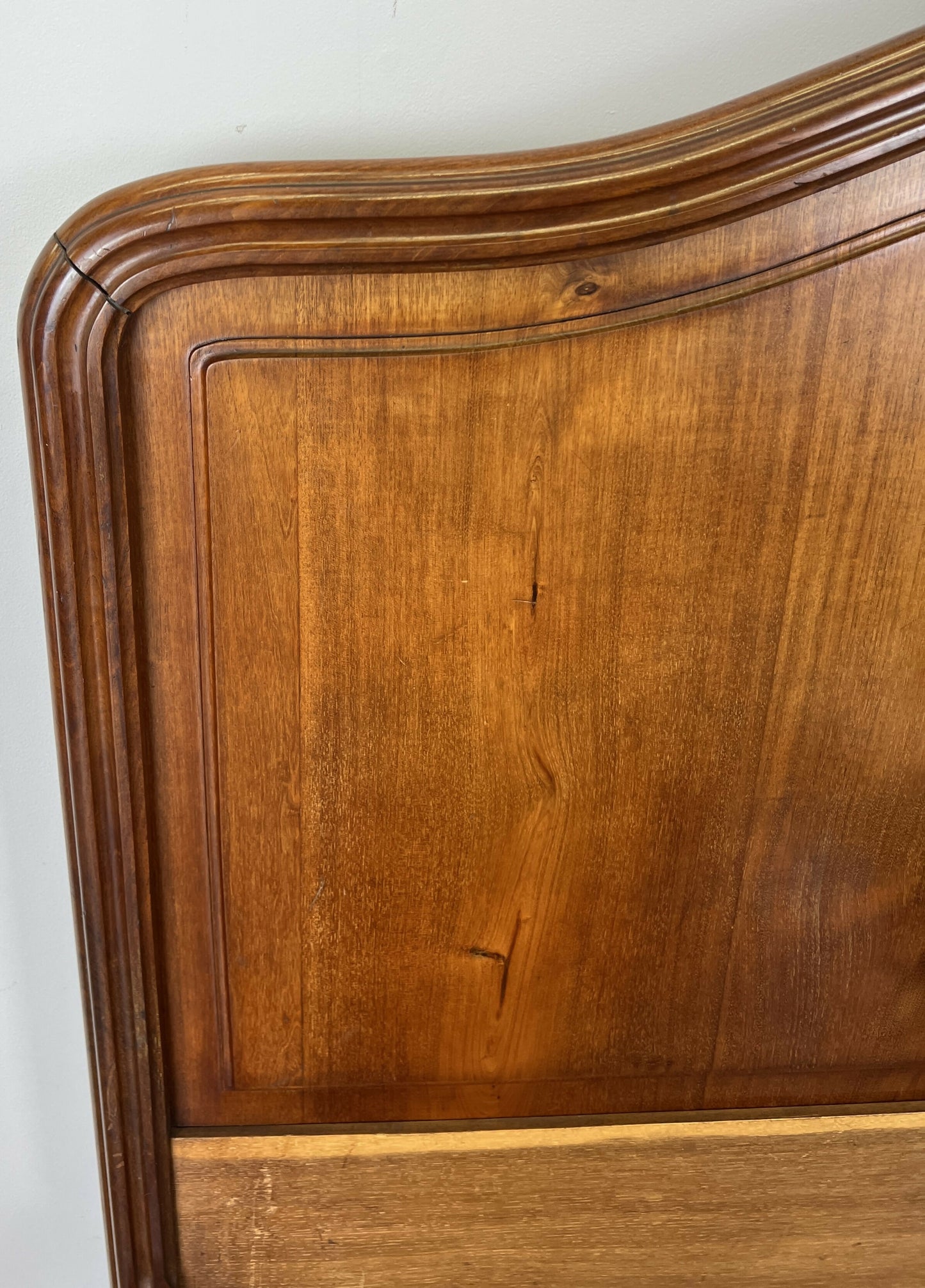 Bed Antique French Style Double Bed Frame Walnut Carved Headboard LOT 6407