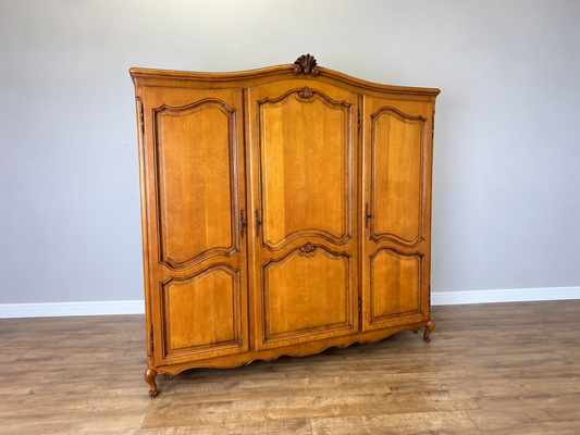 Wardrobe Vintage French Louis XVI Style Oak Three Door Carved Armoire LOT 6492