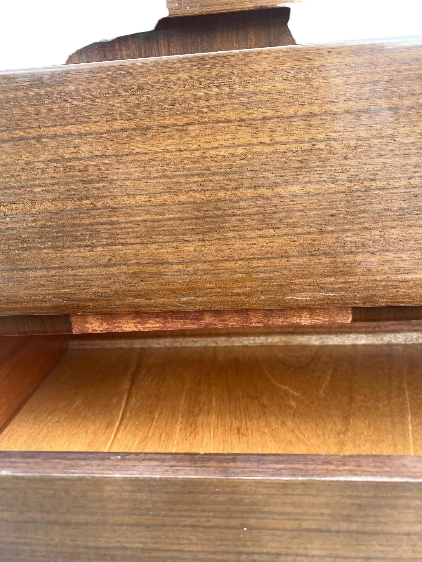 Meredew Mid-Century Teak Chest of Drawers – Great Britain