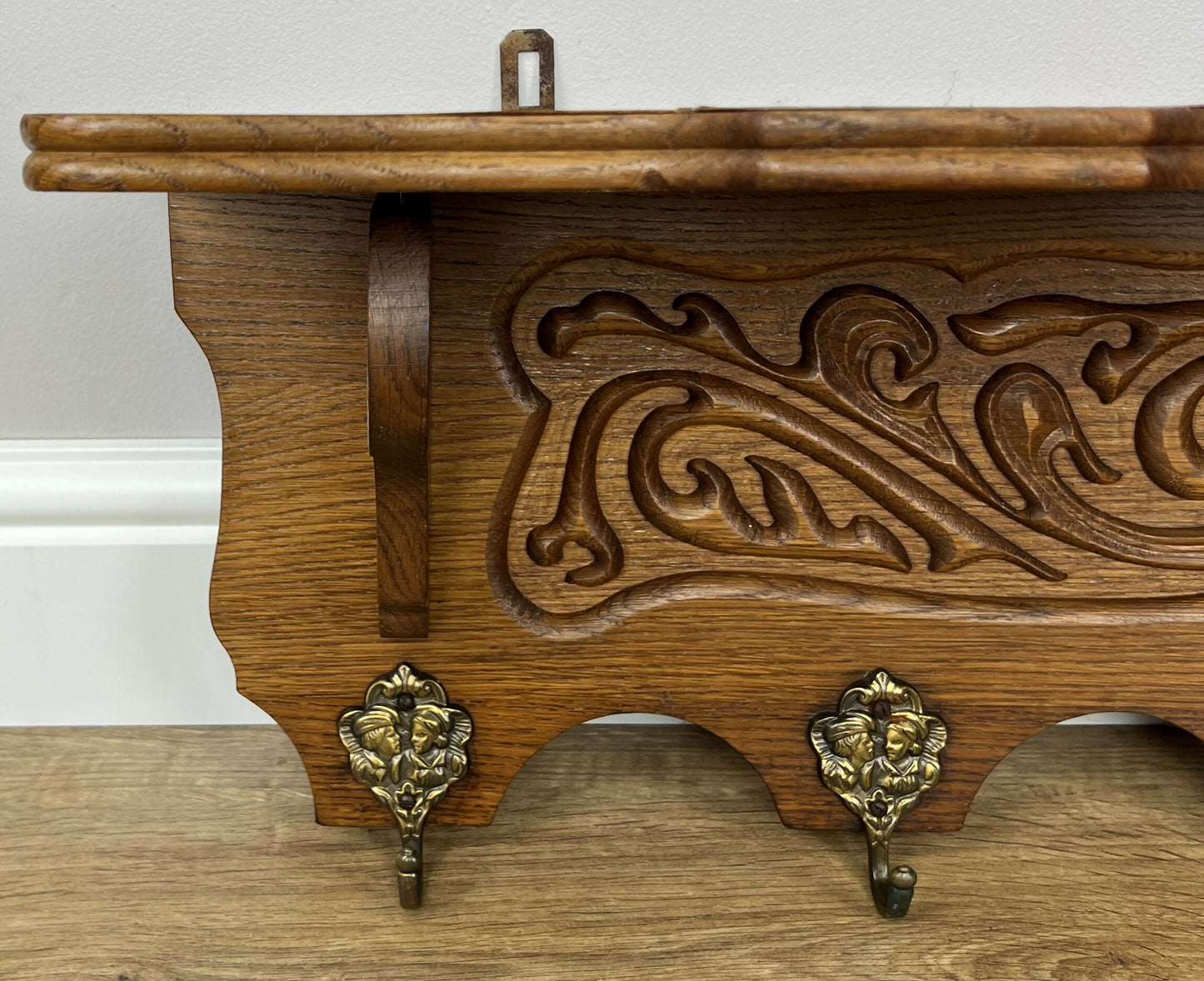 Coat Rack Vintage French Oak Wall Mounted 5 Hooks Carved Rack Hanger LOT 6204