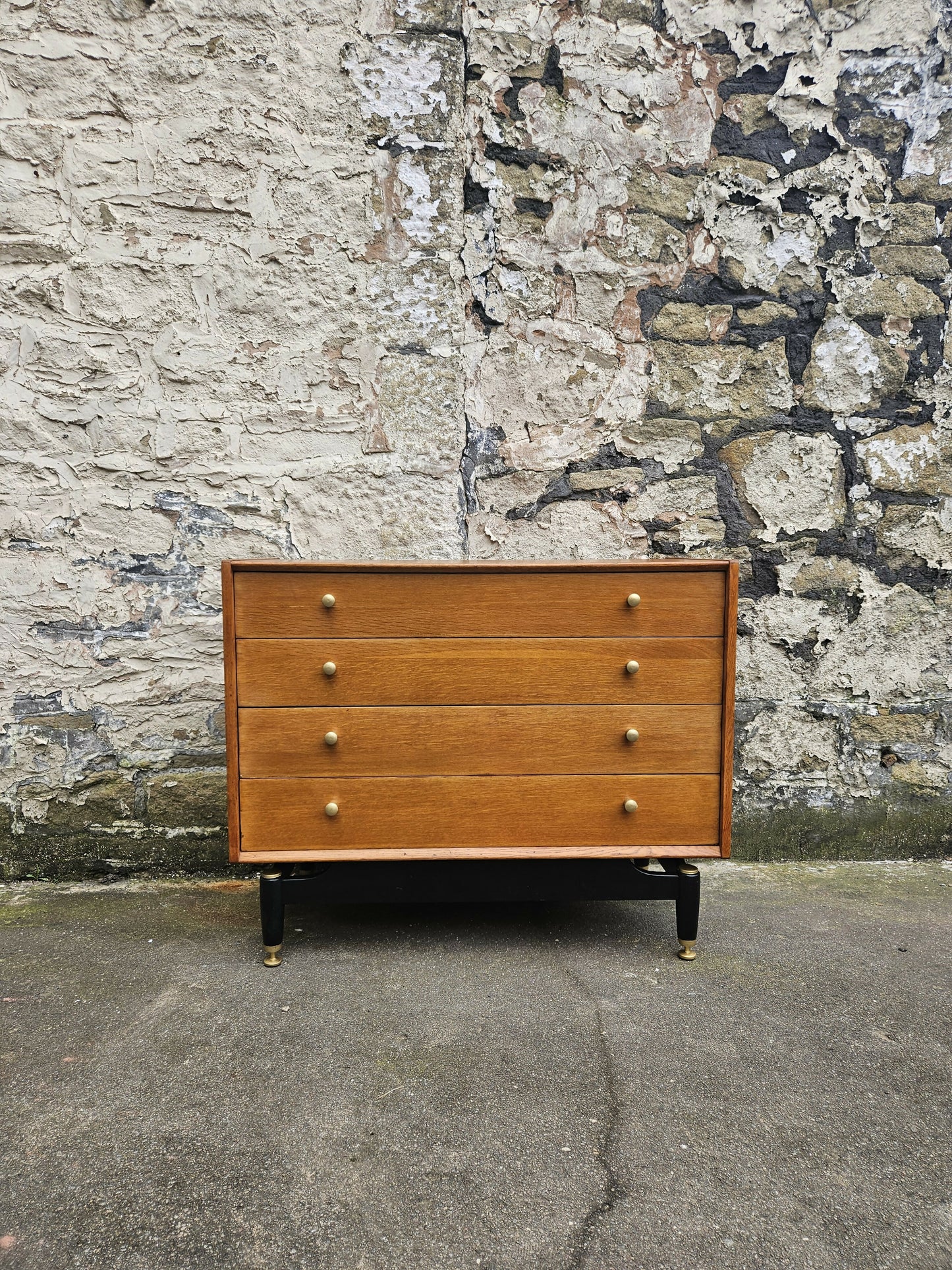 G Plan Brandon Range Four Drawer Chest Of Drawers In Oak With Ebonised Detailing