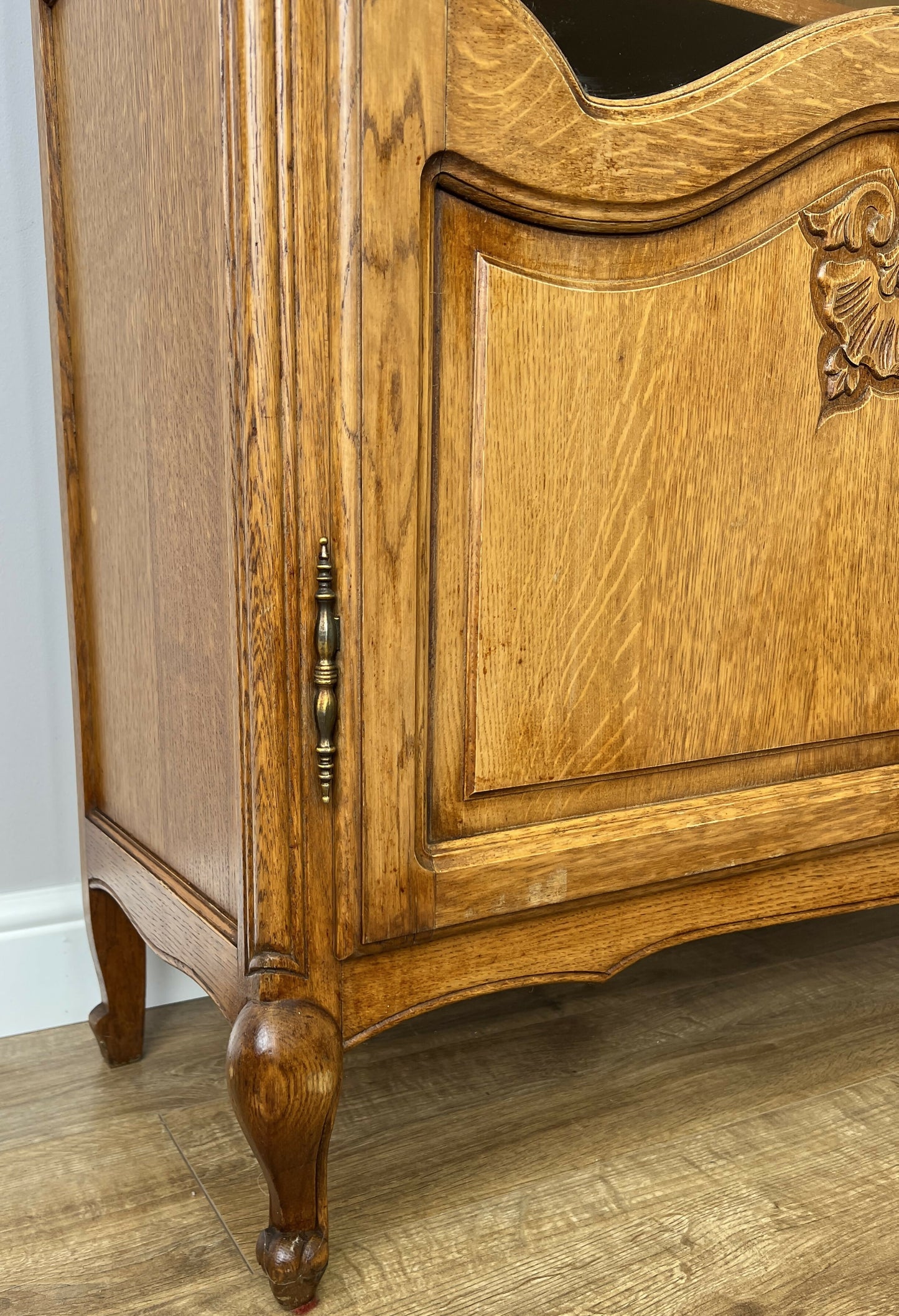 Bookcase Vintage French Louis XVI Oak Display Cabinet Carved Sideboard LOT 6346