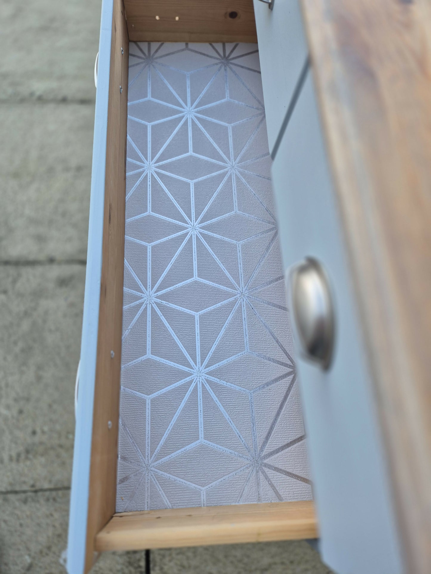 Beautiful chest of drawers