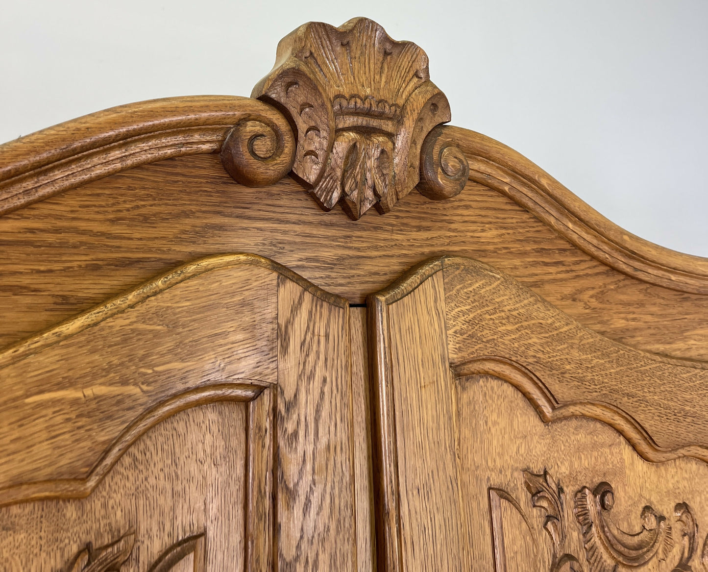 Wardrobe Vintage French Louis XVI Style Oak Four Door Carved Armoire LOT 6386