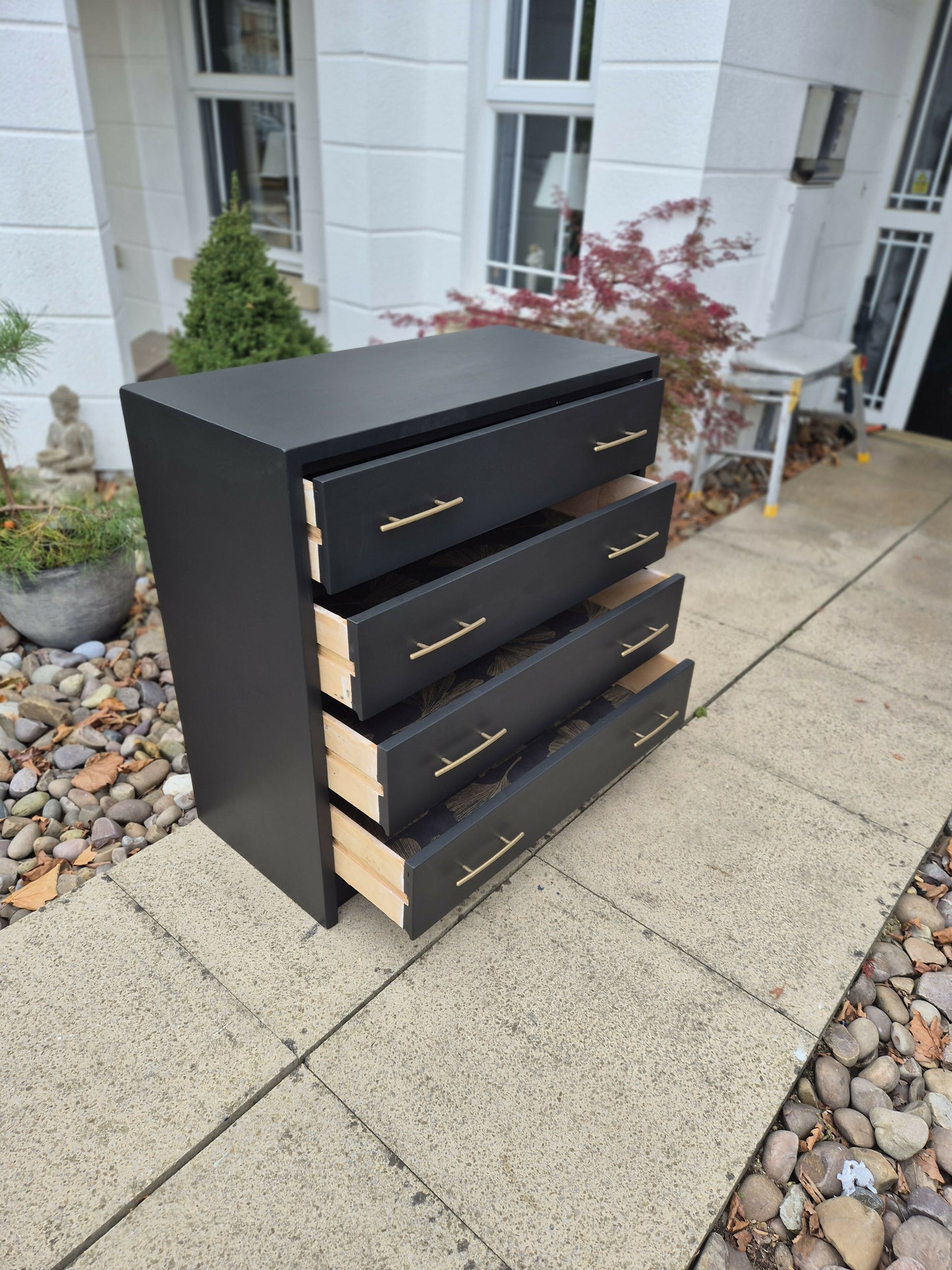 Contemporary Chest of drawers